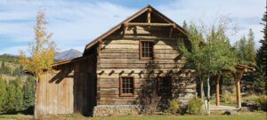 Owners and prospective buyers at the Gallatin Preserve can take advantage of the luxurious accommodations at the Homeowners Association cabin, which sits above the South Fork of the West Fork of the Gallatin River.