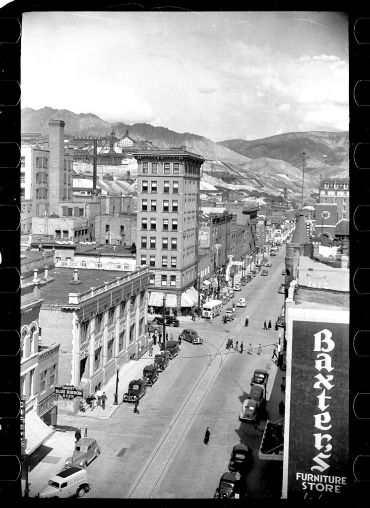 View of Broadway Street, Butte, Montana, 1939. LIBRARY OF CONGRESS
