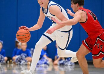 Big Horn boys win first-ever Class B playoff game  