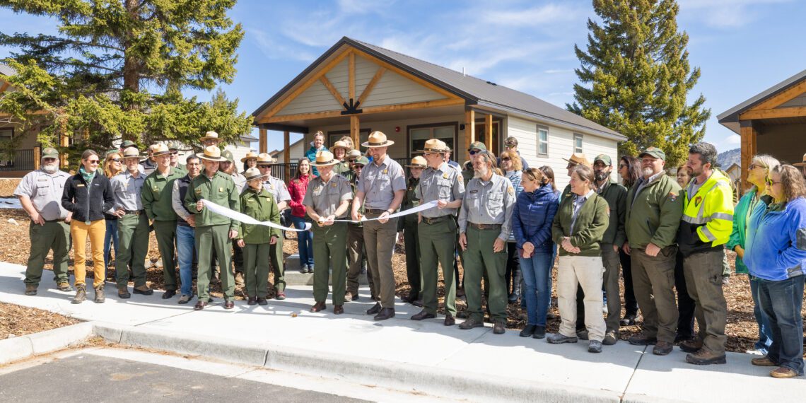 Yellowstone receives $40 million gift for National Park Foundation and National Park Service 