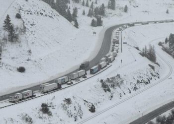 Several hundred vehicles stranded on Bozeman Pass during ‘historic’ May 8 closure 