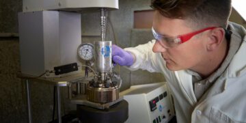 Montana State researcher studies nano-scale materials that mimic enzymes to convert CO2 into chemical building blocks 