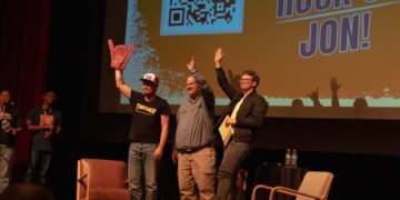 ‘Rock on with Jon’: Tester, Pearl Jam bassist Jeff Ament discuss importance of 2024 election, living in Montana 