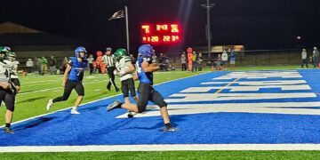 Football: Big Horns fall to Ennis at home 