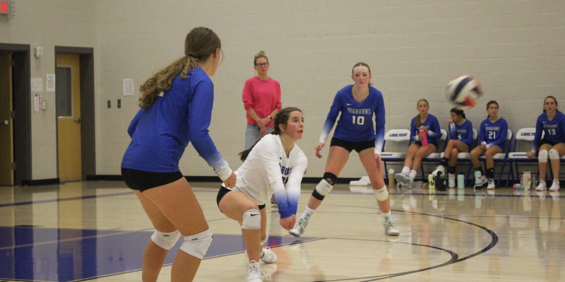 Middle players shine in Big Horns’ loss to Ennis Mustangs 
