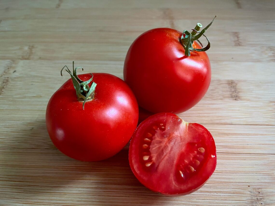 A la Carte: Holding tight to tomatoes