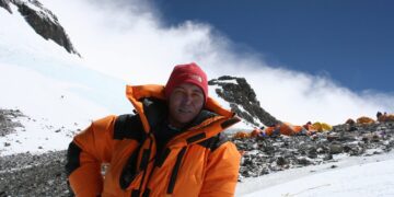 Corinne Richardson’s new book follows improbable journey of Everest climber Pem Dorjee Sherpa