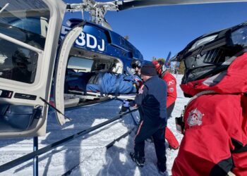 GCSSAR rescues injured snowmobilers on Buck Ridge 