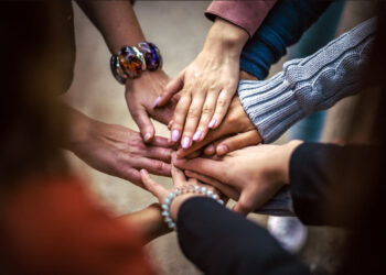 Health Buzz: A holistic community 