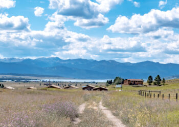 Smokejumper injured during Yellowstone training exercise