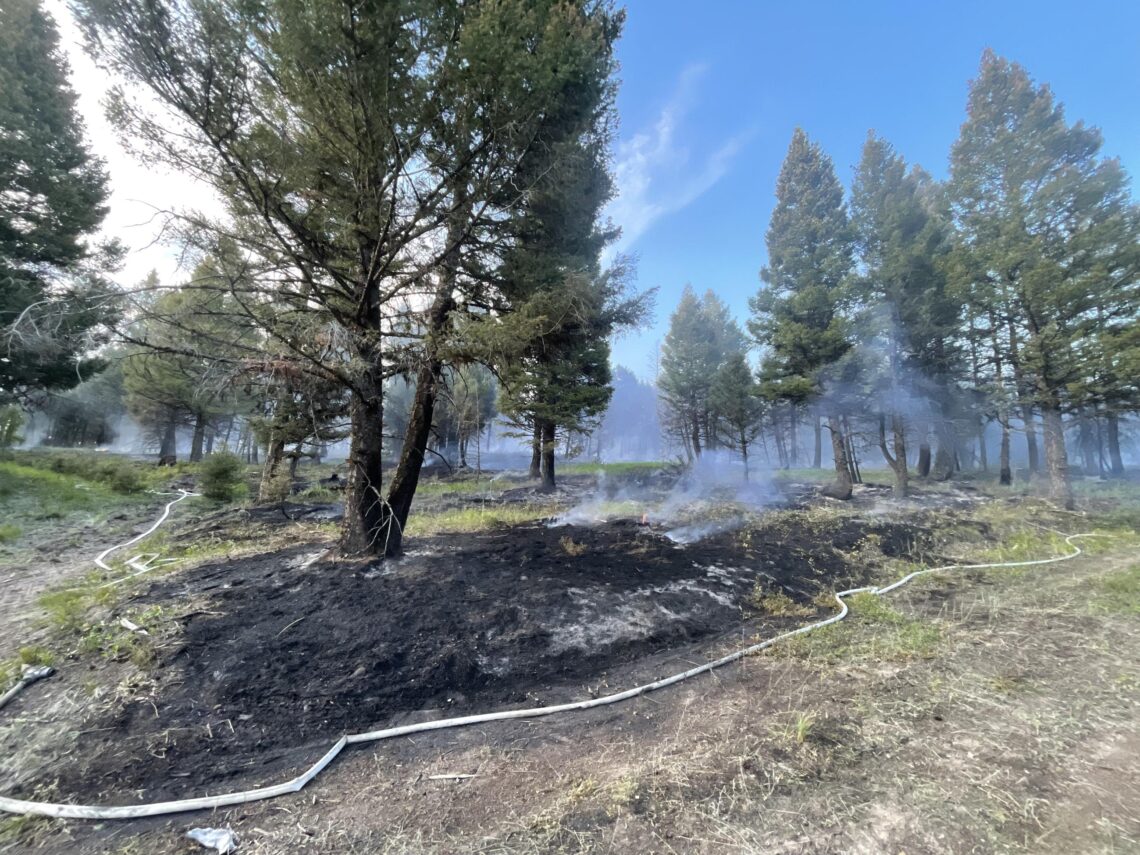 Garnet and Green Mountain fires burn near Orvando