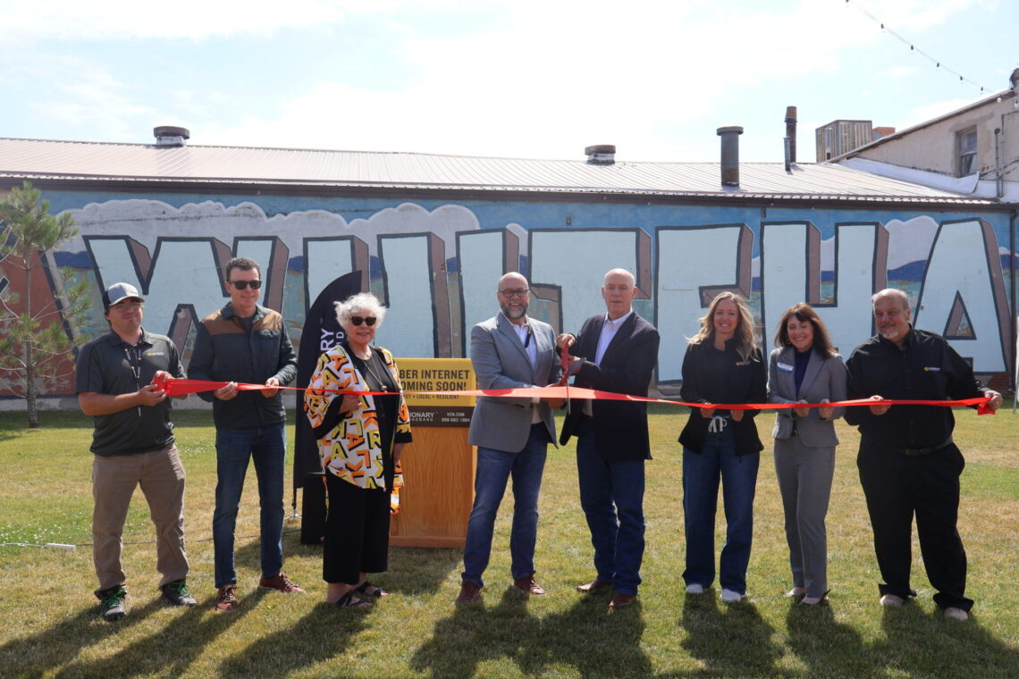 Governor touts rural broadband gains during Whitehall event