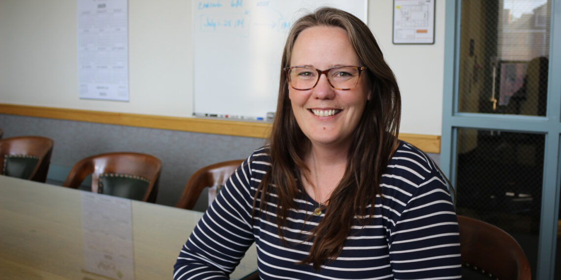 Using memes to reach the people 