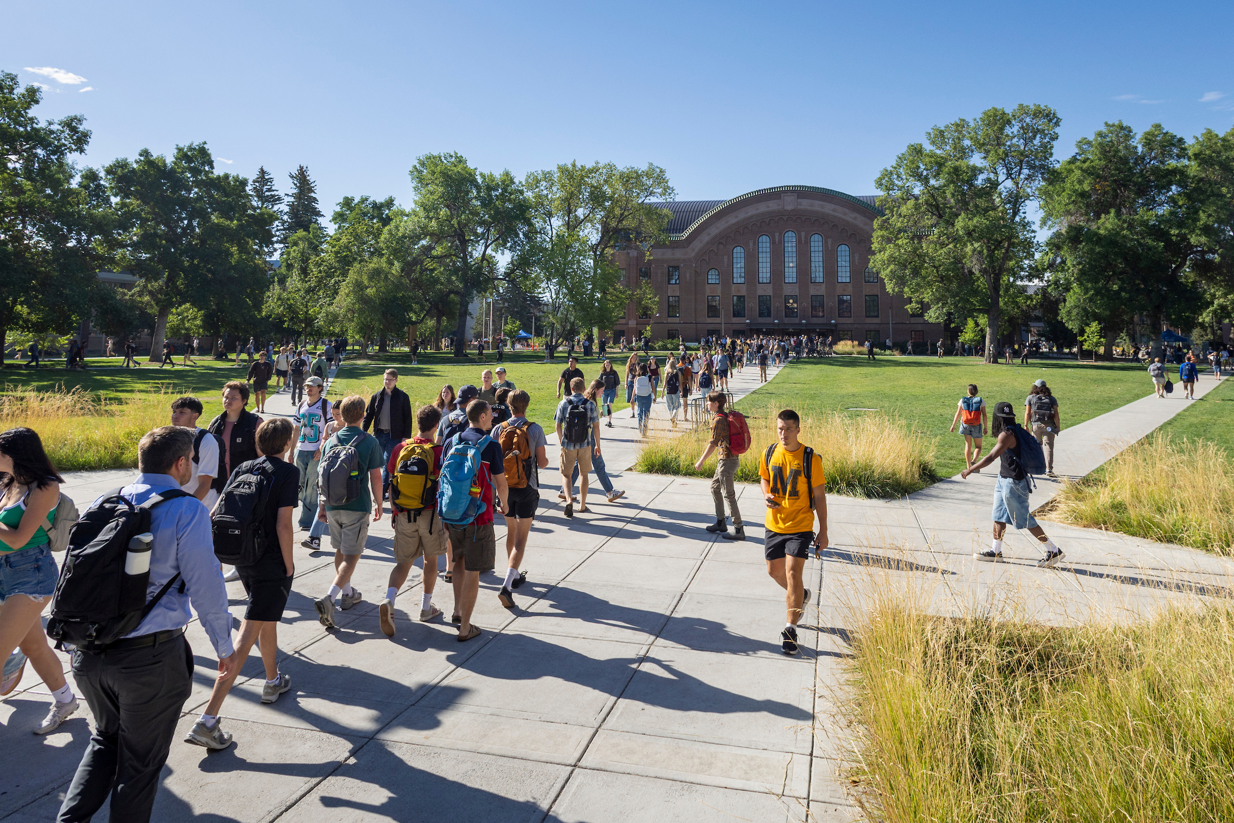 Montana State enrolls record 17,165 students, sets records for graduation rates and student retention
