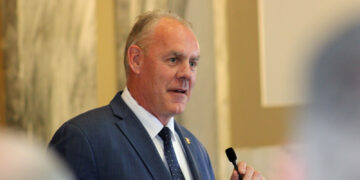Zinke staff offers mobile office hours in Western district counties