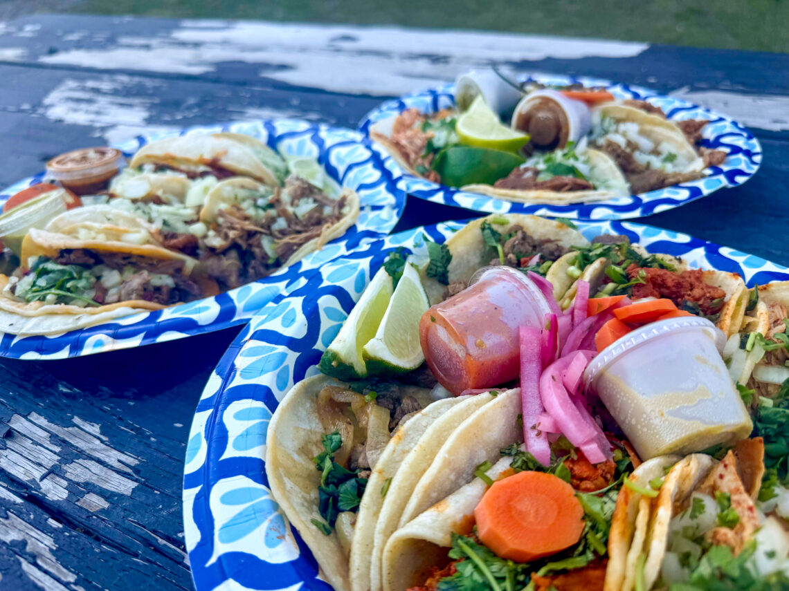 A la Carte: Trio de taco buses