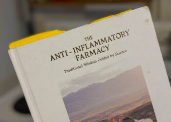 A la Carte: Cookbook encourages intuitive eating