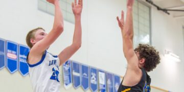 Ryan Malinowski, Ebe Grabow earn all-conf. basketball honors 