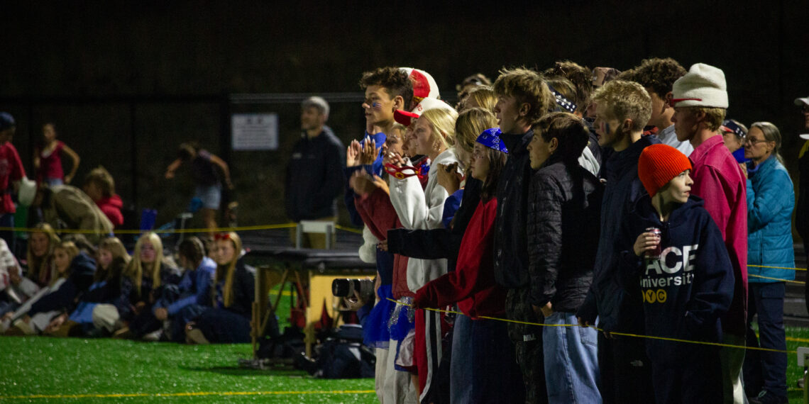 Students, community cheer on Big Horn football in homecoming game